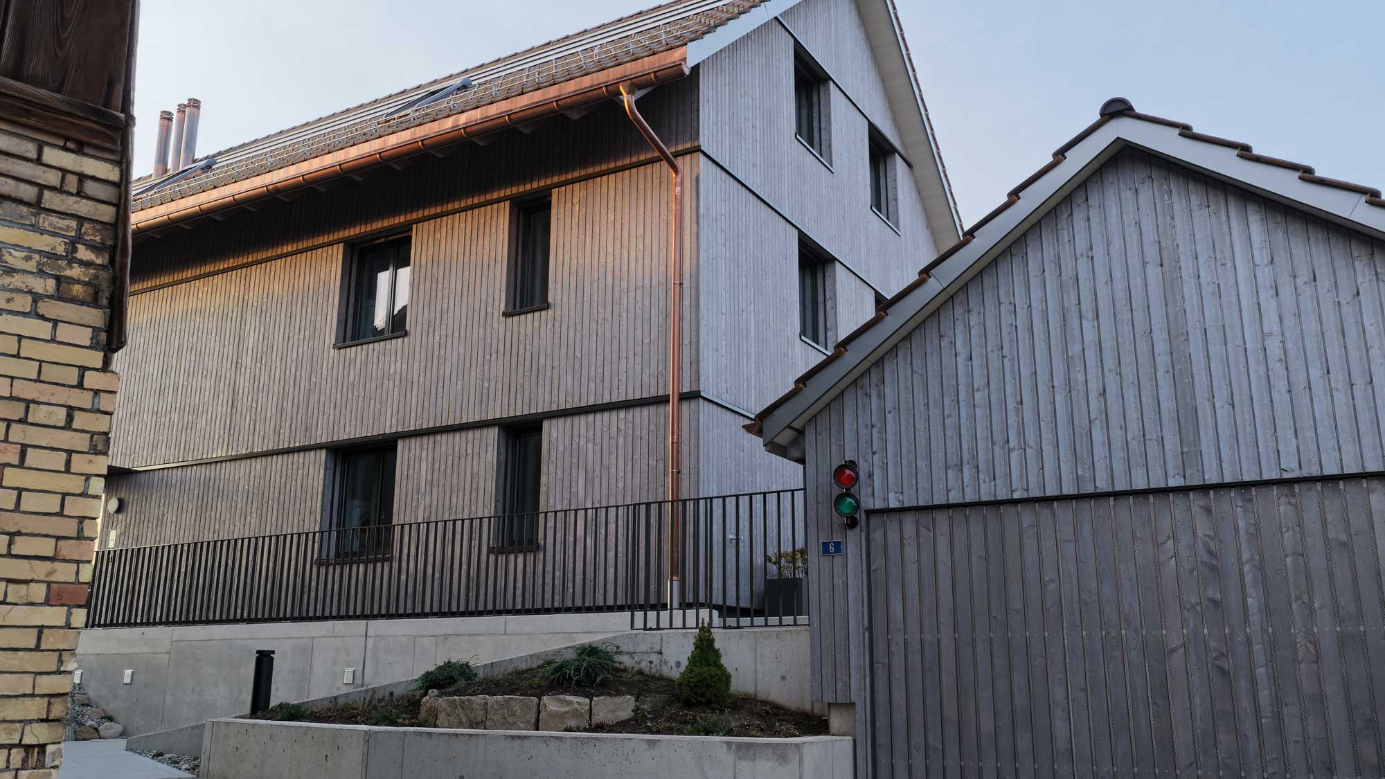 TEambild mit allen Mitarbeitern, welche bei der Bächi Holzbau AG arbeiten